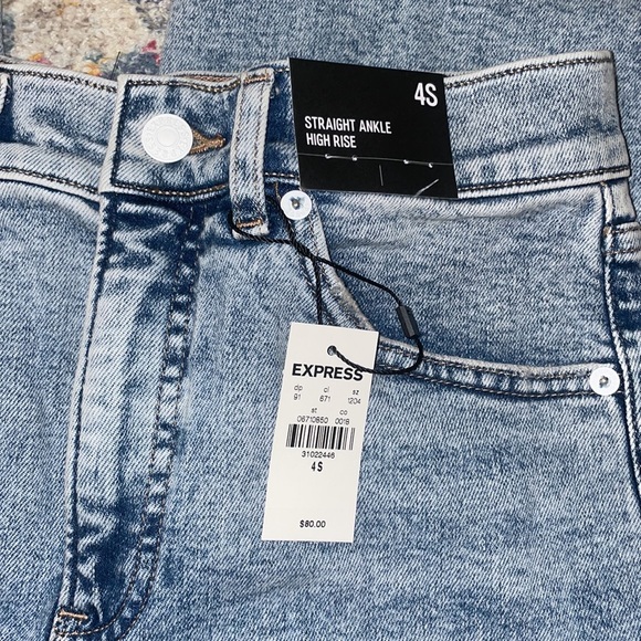 Straight ankle high rise light wash Express jeans - Picture 3 of 8